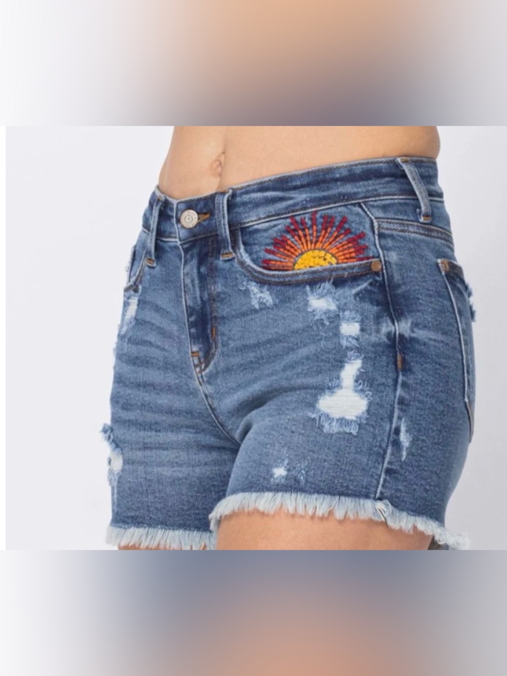 Judy Blue Shorts 1XL Distressed Sun Embroidered High Rise Medium Blue NWT